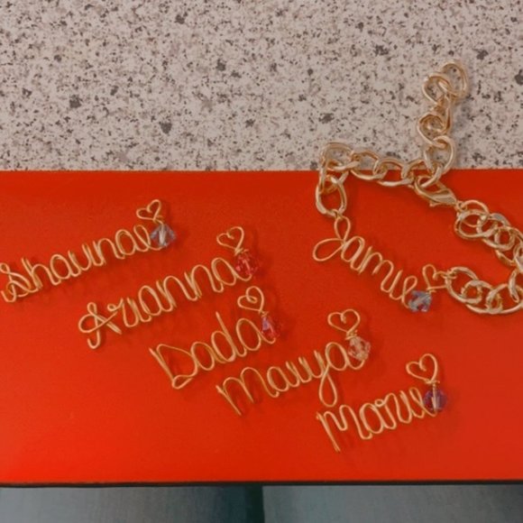 🔴Custom handmade wire name bracelets stunning - Picture 2 of 6